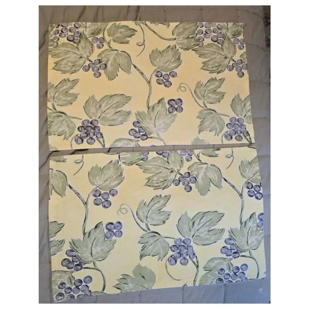 Vintage Grape Vine Print Cloth placemats Set Of 4 Yellow & Green
